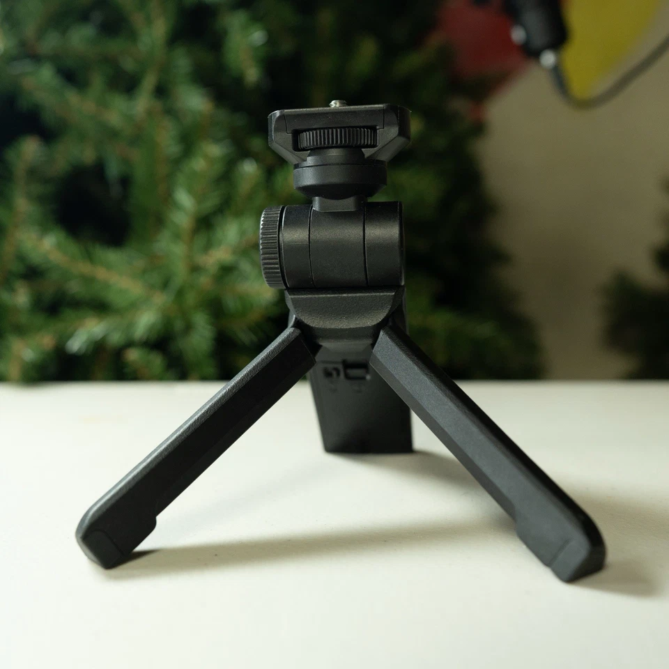 Sony GP-VPT2BT Shooting Grip for Sony Digital Camera - Image 3 of 3