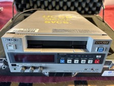 Sony DSR-20 DVCAM MiniDV Mini DV Tape Player Recorder PRO Digital VCR