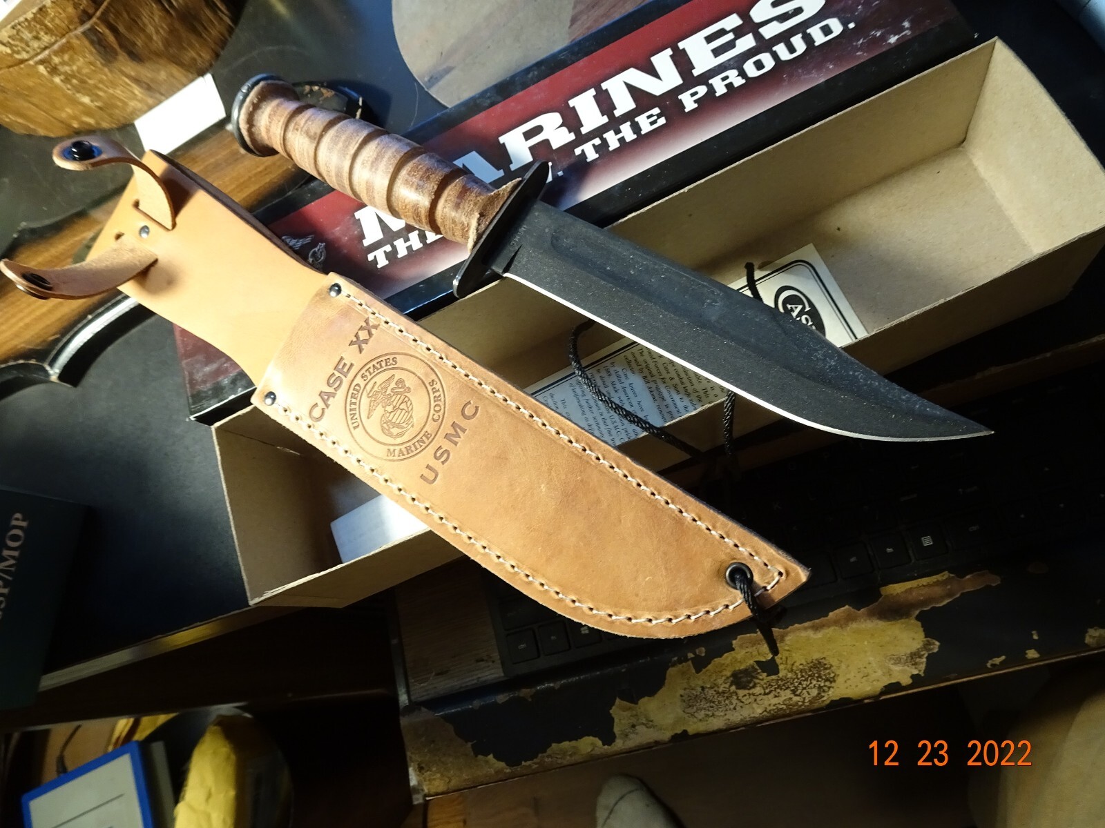 CASE USMC LEATHER HANDLE HUNTER MARINE KNIFE CA334 12 O.A. LOGO LEATHER