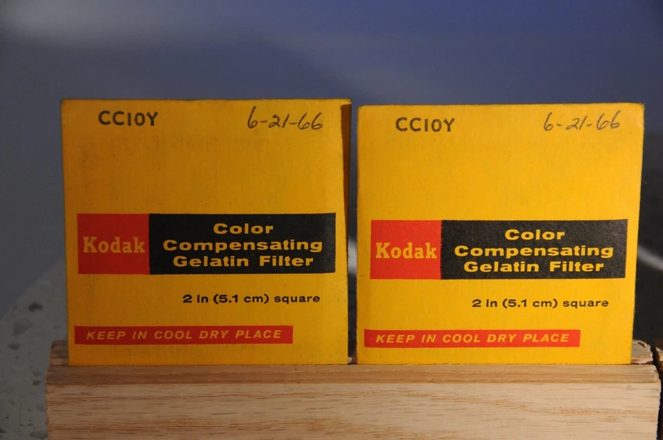 Kodak Wratten No. 96, 82C, CC10Y,CC10Y 50x50mm 2x2" Square NEW - Image 2 of 4