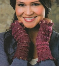 HEARTFELT MITTS FINGERLESS GLOVES WOMEN'S CROCHET PATTERN INSTRUCTIONS