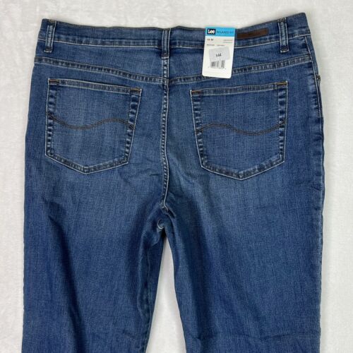 NWT Lee Jeans Womens Size 16 Medium Relaxed Straight Fit Blue Wash Denim Casual - Picture 6 of 10