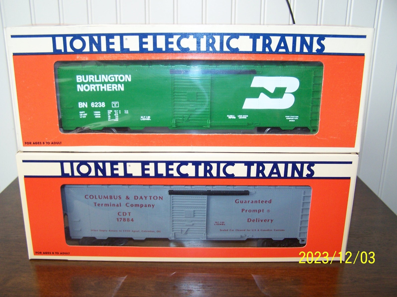 2-Lionel 6238 Burlington North, 17884 Columbus Day Standard O Boxcars ...