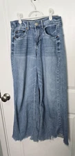 Rewash Cropped Jeans Raw Hem Medium Wash Size 3/26 Wide Leg