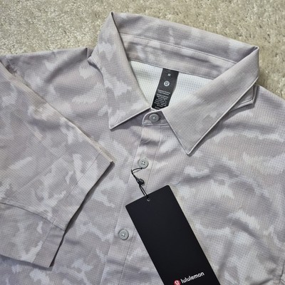 Lululemon Airing Easy Shirt Mens Medium Gray Performance Button Up Beachy New