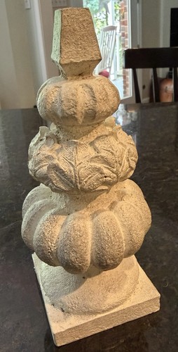 Resin antique-style, distressed farmhouse finial 8” Tall
