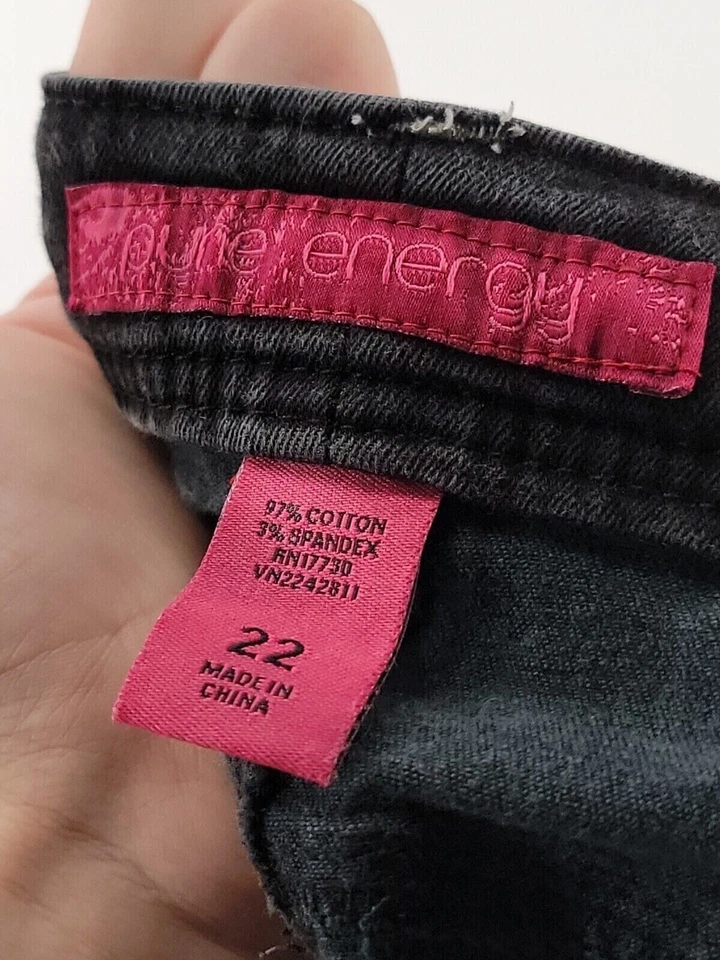 Pantalones de mezclilla Pure Energy para mujer talla 22 color negro elástico 5 bolsillos pierna ajustada Foto 3 de 4