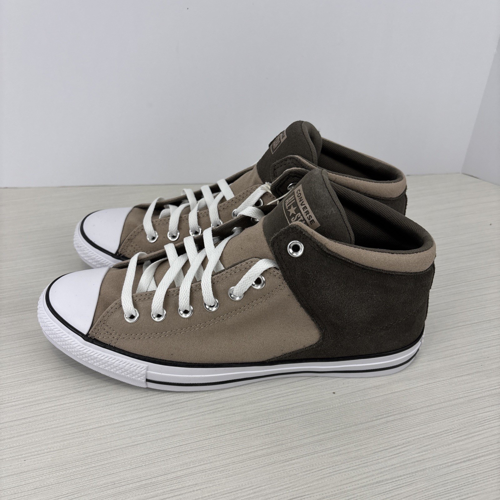 Men's Converse Shoes 11 Chuck Taylor Mid Top CTAS High Street Sneakers NEW thumbnail 3