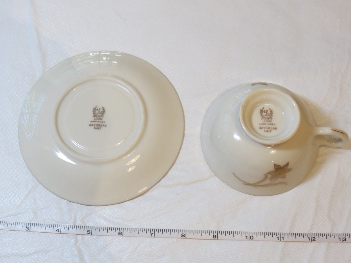 Lenox Daybreak T-417 Off White Gold Trim and Flowers Tea Cup