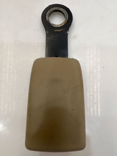2010 - 2013 Toyota Highlander 3rd Row Rear Seat Belt Buckle Tan OEM 735800E030E0 - Picture 1 of 3