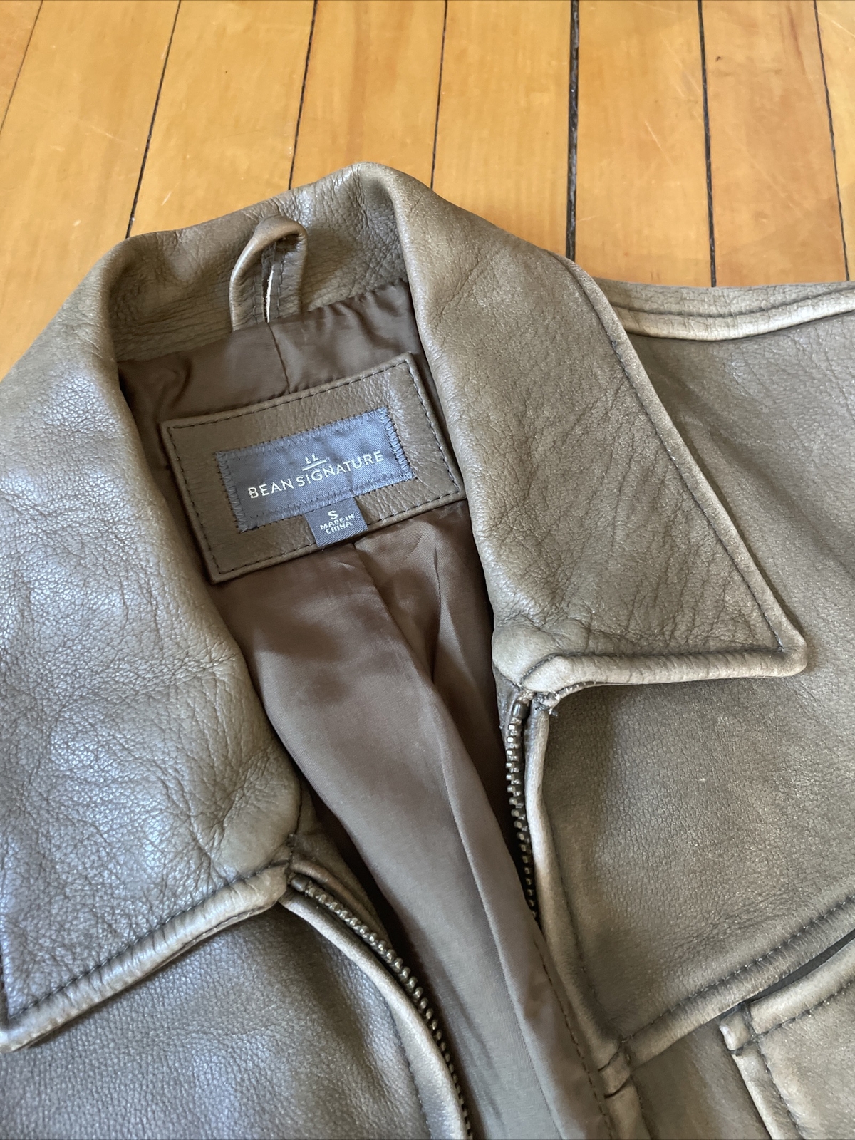 LL Bean Signature leather bomber jacket 