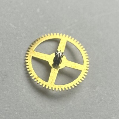 231 012 NOS THIRD WHEEL PINION FOR VINTAGE KING SEIKO 5206 LM