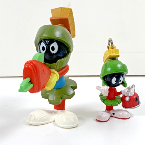Looney Tunes Marvin Martian Keychain Applause McDonald’s Happy Meal Duck Jeep - Picture 1 of 8