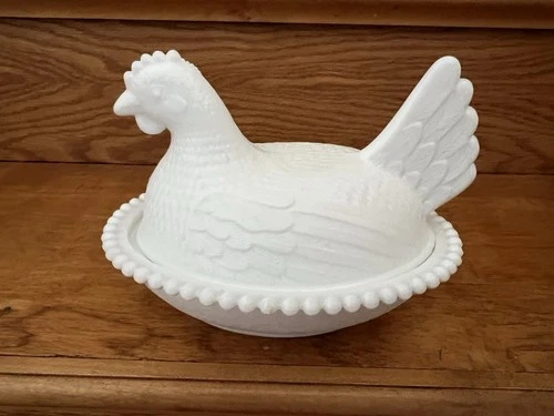 Vintage Indiana Glass Hen on Nest 7" Milk Glass Candy Dish