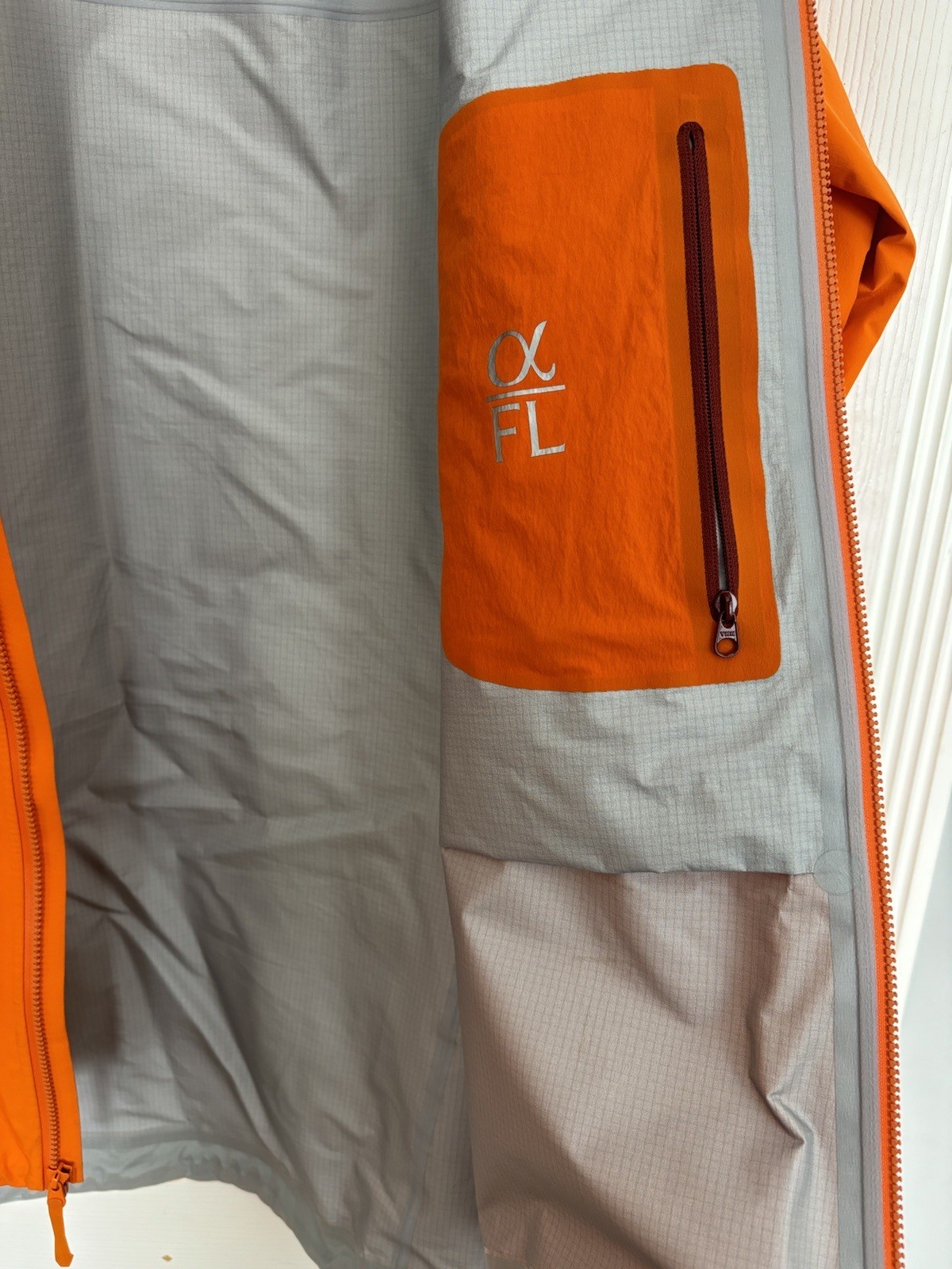 ARC'TERYX giacca leggera arcteryx alpha fl taglia large arancione rara ? usata 001