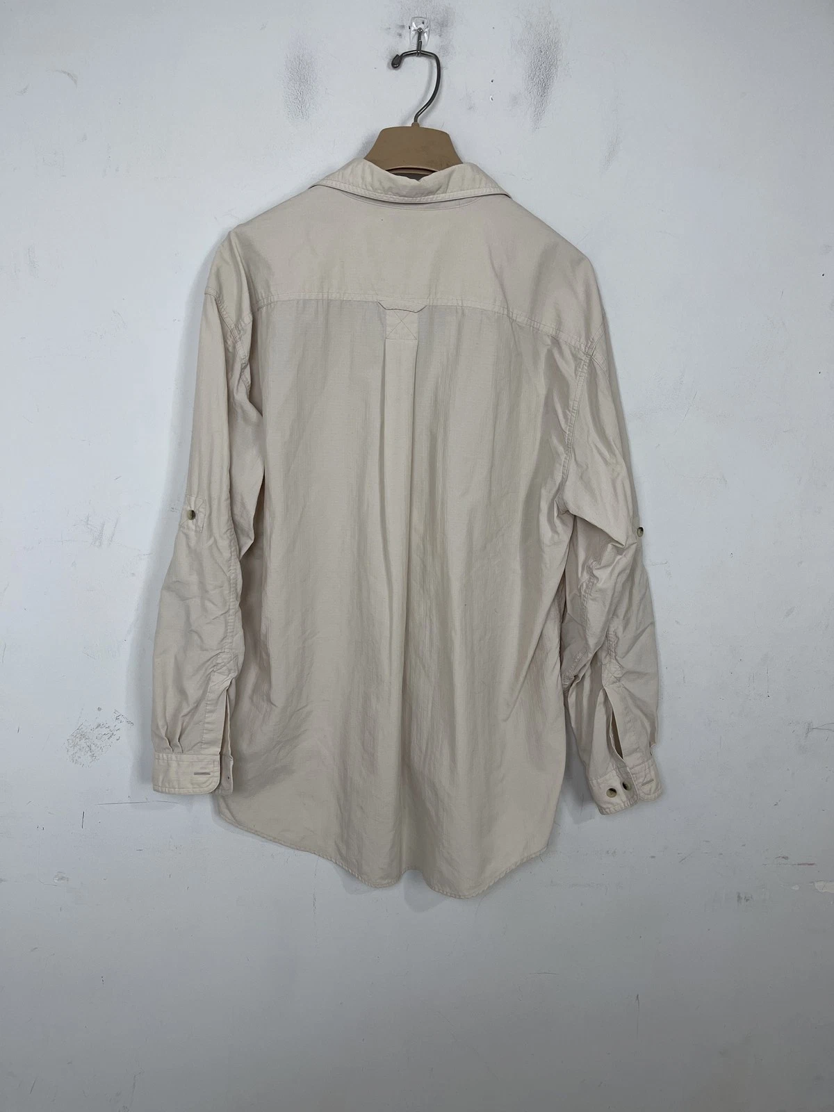 LL Bean Mens Large 100% Nylon Fishing Shirt Vented Roll Up Sleeve Beige