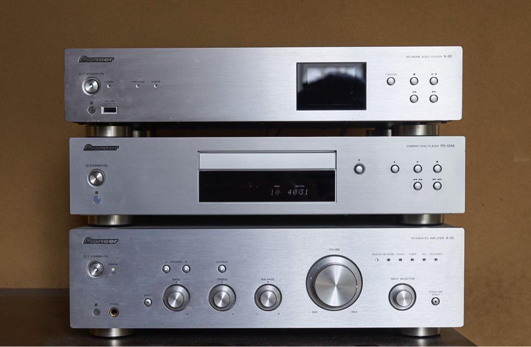 . Cd. Amplifier Set