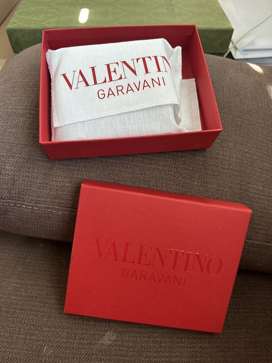 NWB Valentino Garavani Bifold Men's Wallet P0577LVN 0NI NERO NWB Valentino Garavani Bifold Men's Wallet P0577LVN 0NI NERO