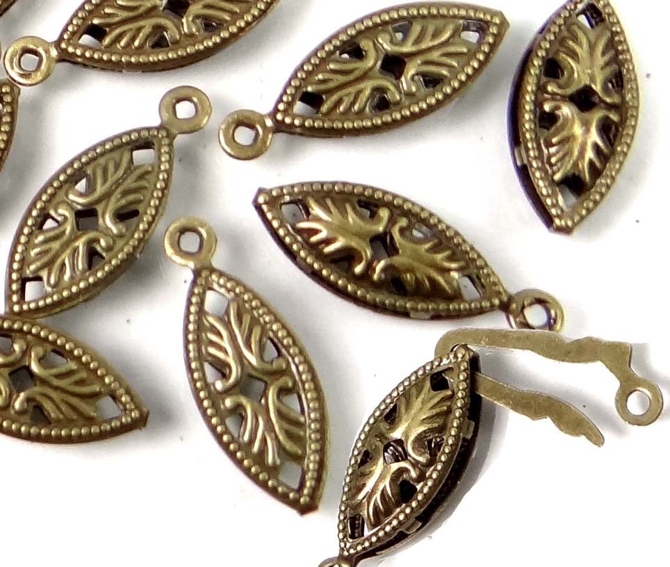 filigree oval fish hook 30 Pieces Box Necklace Clasps Stainless Steel Clasp Jewelry Slide Clasps Bracelet Connectors for DIY Jewelry Making Birthday Party Gift 14K Gold Filled Oval Filigree