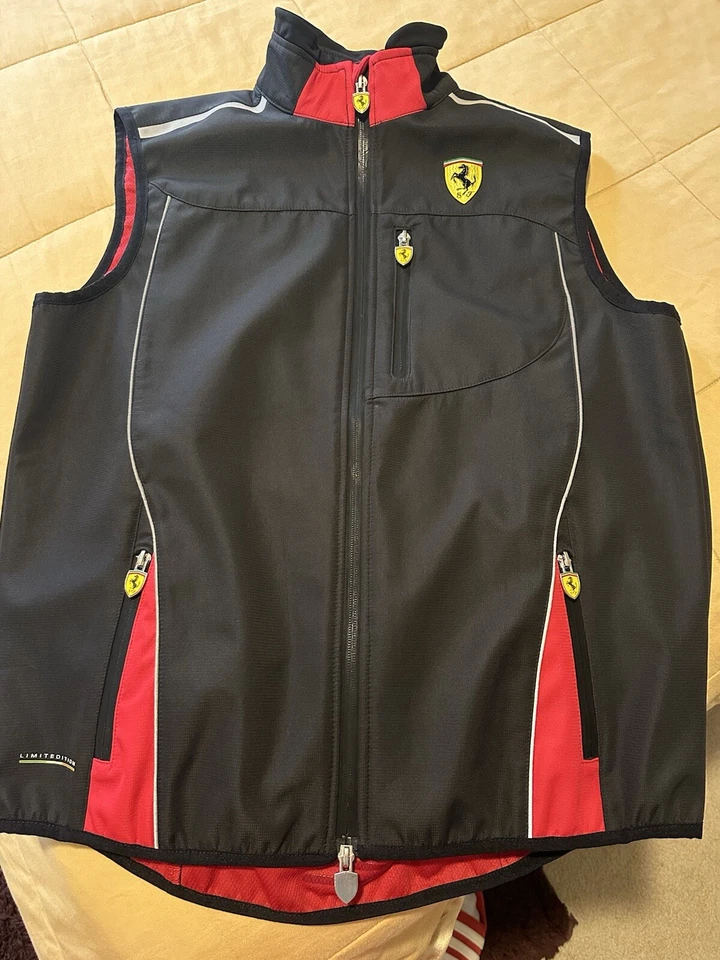Ferrari ARP TECH Vest Scudetto Roma Black Small New Tags Limited Edition Rare - Image 3 of 4
