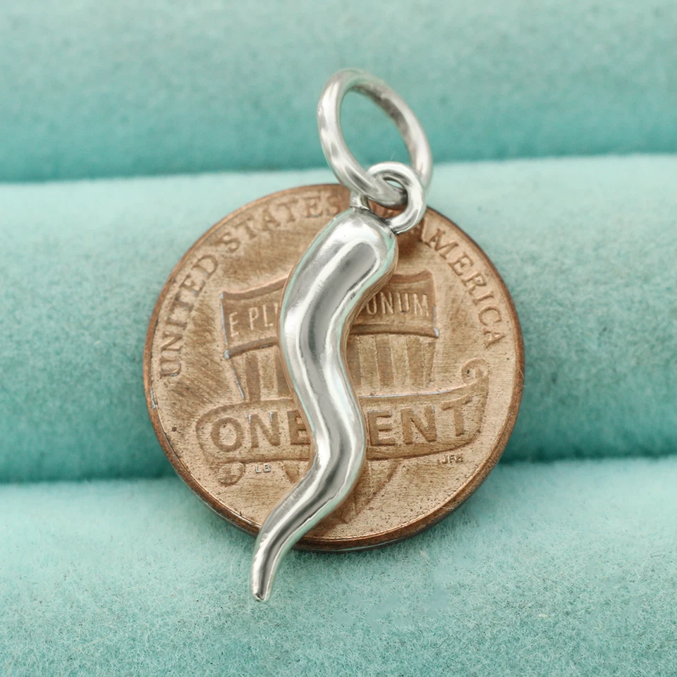 Italian Horn Chilli Pepper Pendant Charm 3D In 925 Sterling Silver Cornicello - image 3 of 4