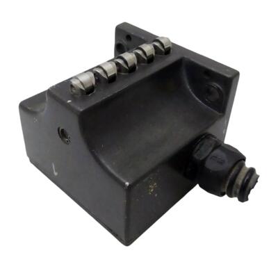 EUCHNER SN05 R12-502 Series Limit Switch 10A 250V -used-