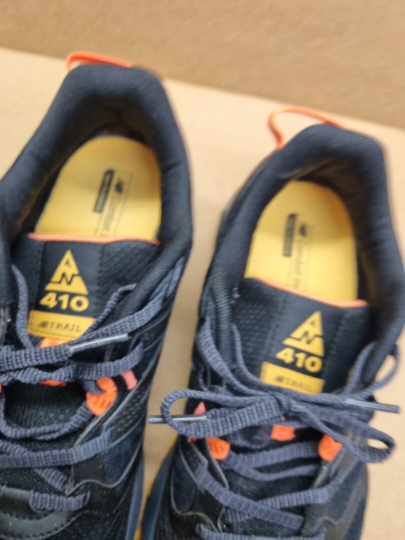 mens NEW BALANCE NB 410 trail running shoes/trainers black/orange UK 10