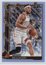 2025-26 Topps Holiday Light Blue & White Glitter Devin Booker #H124 1r9o