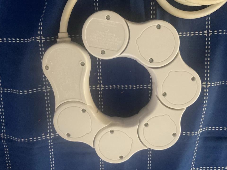 Flex Your Power Quirky Pivot Power Tira de alimentación Protección contra sobretensiones Ajustable 4 pies Rojo Blanco Foto 4 de 4