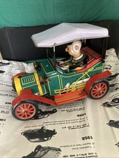 Jake The Shake vintage tinplate 1950s Japan Yonezawa Battery Tin Toy Car, Top