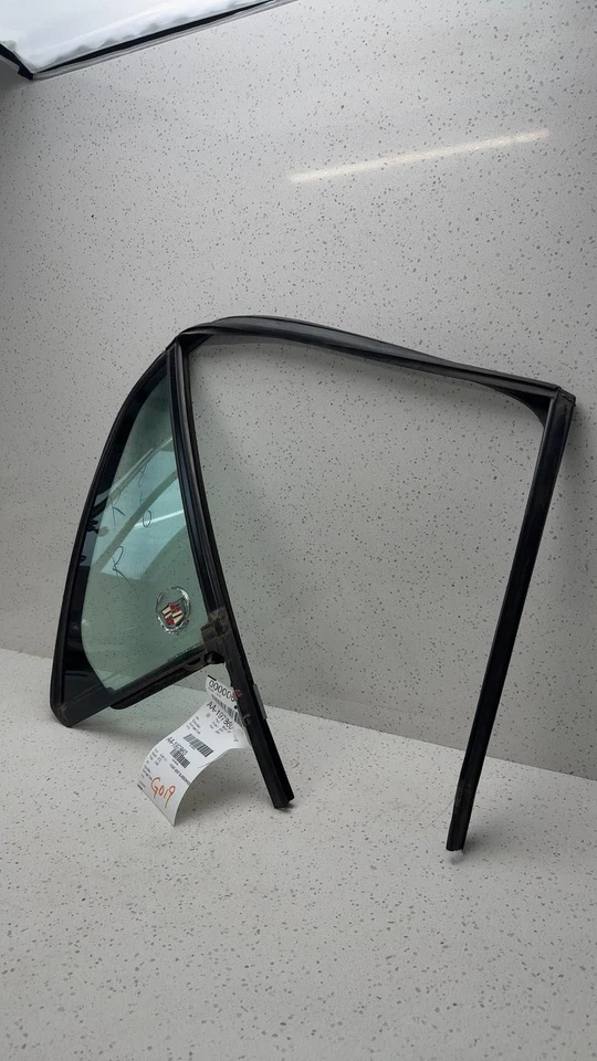 2006 2007 2008 2009 2010 2011 Cadillac CADILLAC DTS Rear Vent Glass/window Right Foto 3 de 4