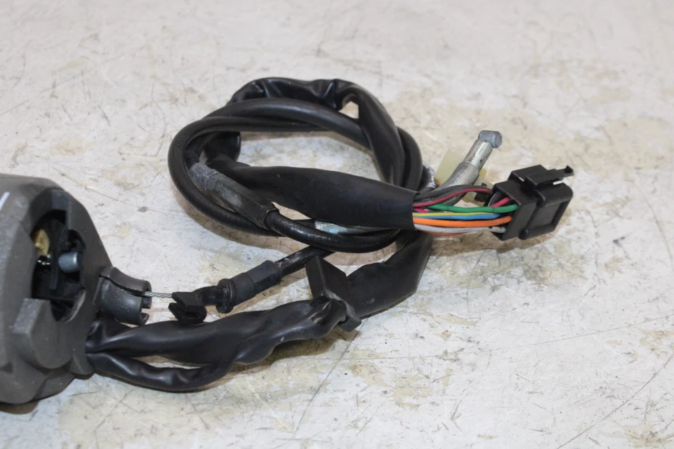 Kawasaki Ninja 250R Ex250F 2007 fabricante de equipos originales clip izquierdo en el mango bocina interruptor de señales Foto 3 de 4