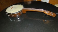 Vintage Banjo Ukulele, Soprano, Mahogany, Very old