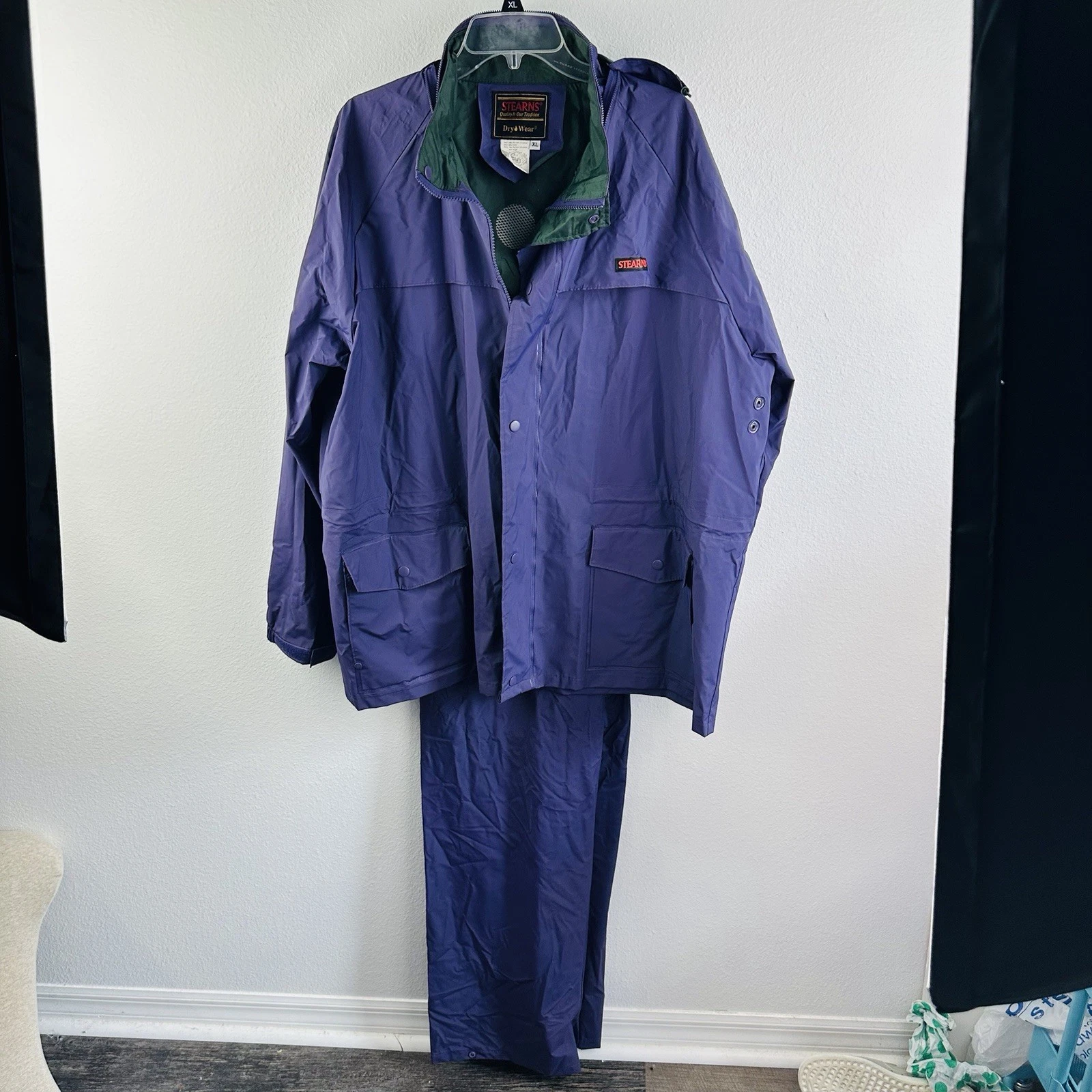 Stearns Purple Green Rain Gear Jacket And Pants Set Men’s Size XL
Opens in a new window or tab