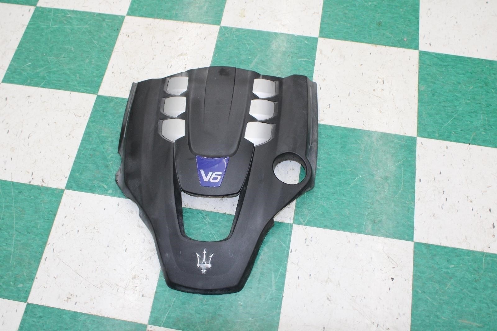 Maserati Ghibli 2014-2017 Engine cover