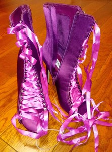 steve madden fuego lace up booties