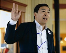 ANDREW YANG  2020 DEMOCRATIC CANDIDATE SIGNED 8x10 PHOTO Q w/COA MATH USA PROOF