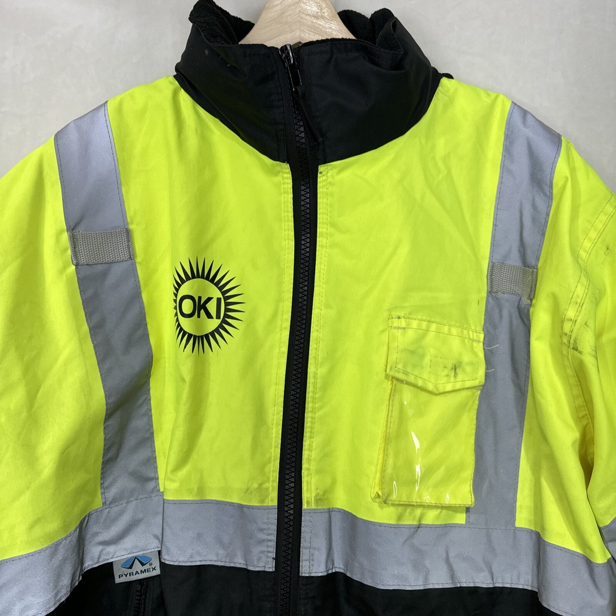 Pyramex Hi Vis Waterproof Black Bottom Bomber Safety Jacket Type R ANSI  Class