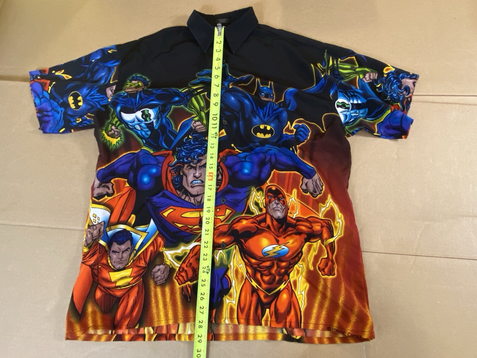 DC Comics Style Polyester Medium Buttoned Down Co… - image 6