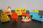 Vintage 1972 FISHER PRICE LITTLE PEOPLE #761 Nursery Set Stroller Crib Play Pen