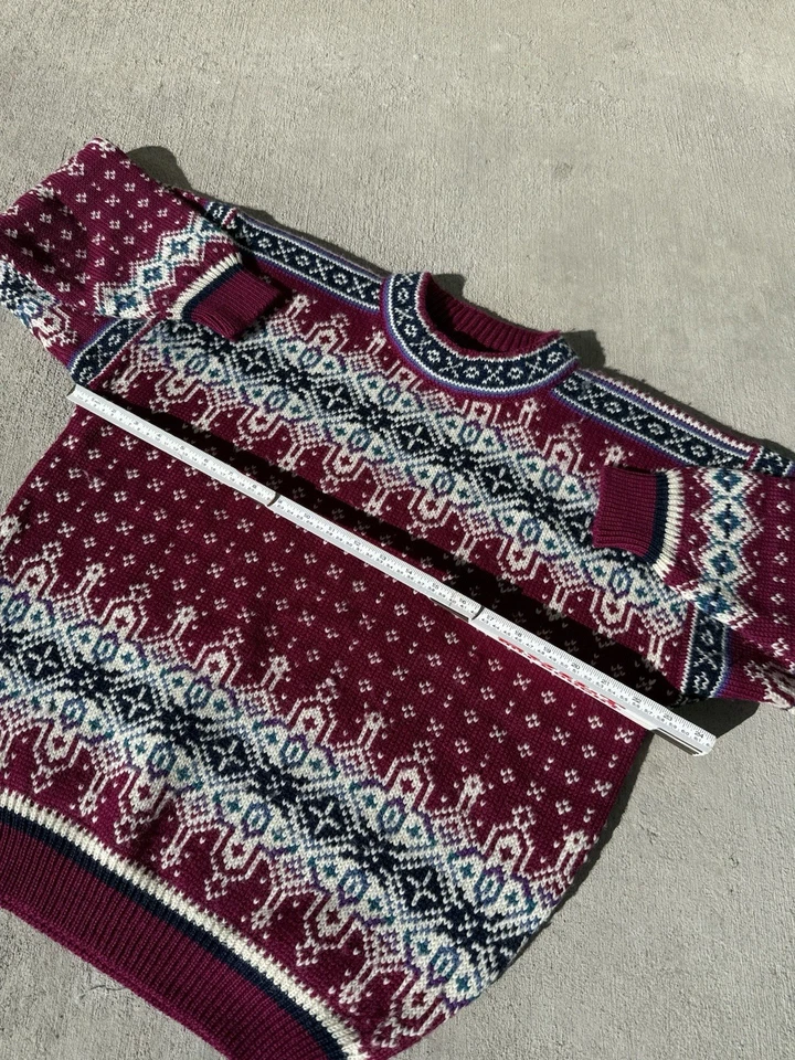 Dale of Norway Vintage Size Medium Wool Pullover Sweater - Image 4 of 4