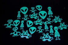 24 Piece Glow in the Dark Aliens Wall Ceiling Decor