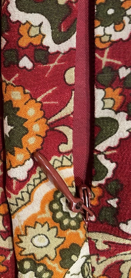 Etiquetas de vestido MERONA 100 % SEDA ROJA Foto 4 de 4