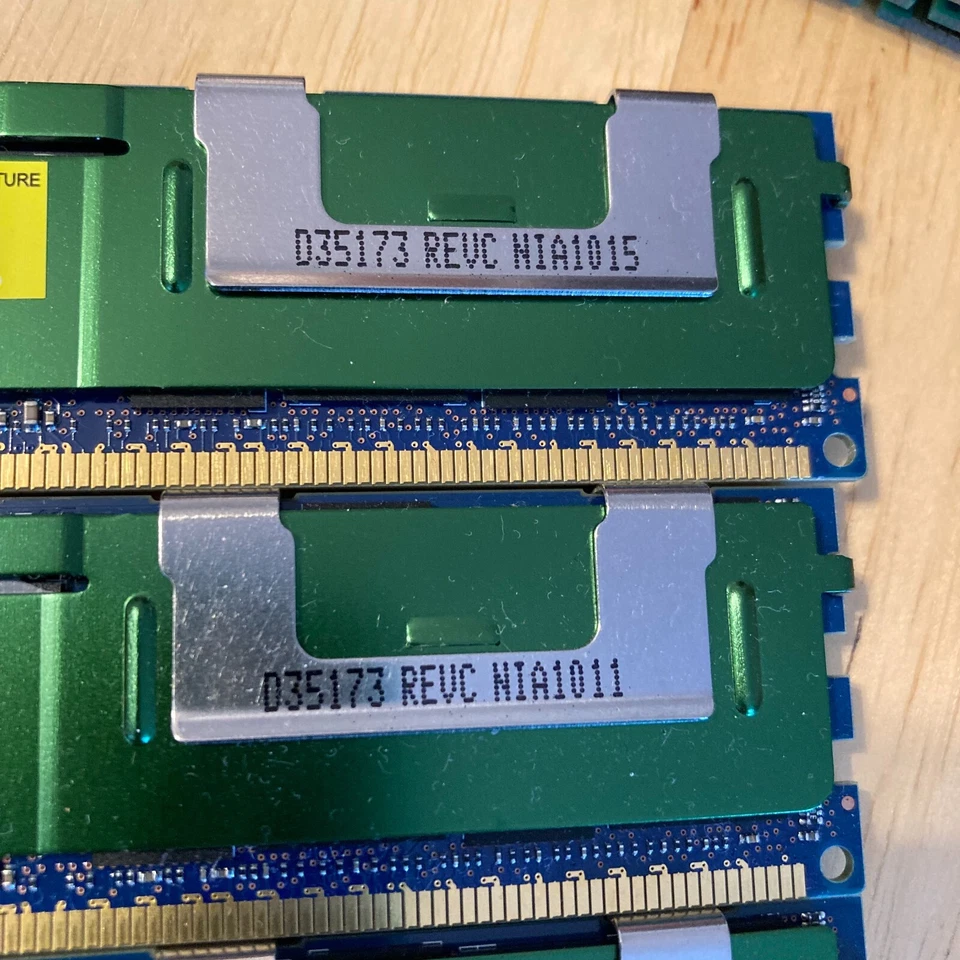 LOT 4x NANYA 4GB 2RX4 PC3-8500R-7-10-E1 NT4GC72B4NA1NL-BE ECC Server RAM 16GB - Image 4 of 4