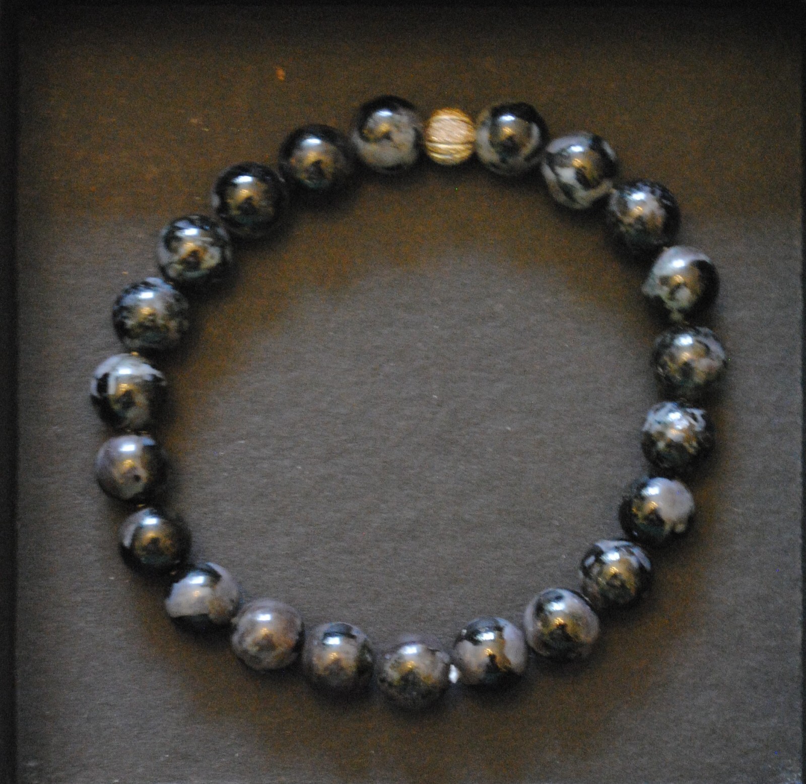 Bracelet indigo gabbro pierre naturelle accessoire de méditation et style bohème chic