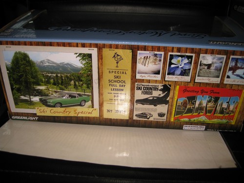1/18 GREENLIGHT 1967 FORD MUSTANG COUPE GREEN SKI COUNTRY SPECIAL #13575 - Bild 5 von 5