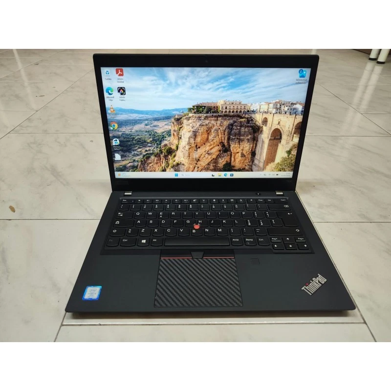 Lenovo ThinkPad T490 · i5-8365U · 8GB · 256GB