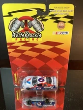 Mark Martin #6 Valvoline 2000 Ford Taurus 1:64 Team Caliber White Knuckle