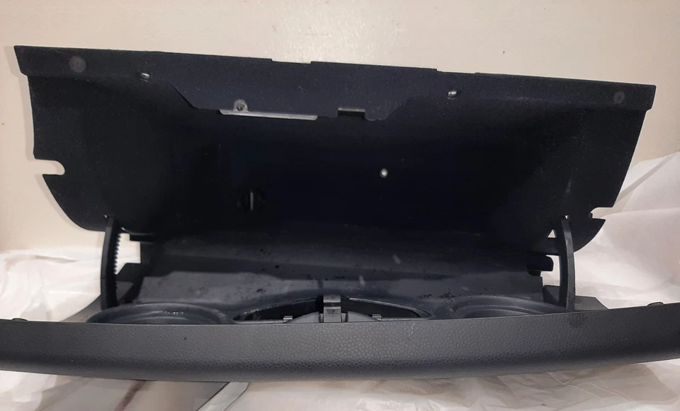 迷你 Cooper 手套盒黑色 51166959970 2002 - 2008 R50 R52 R53 494 — 第 3/4 张图片