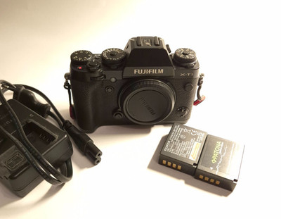 Fujifilm X-T1 Gehäuse schwarz sehr guter Zustand mit Tasche